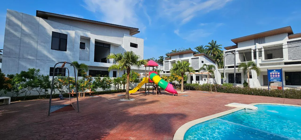 Diamond Pavilion children's playground beside the swimming pool